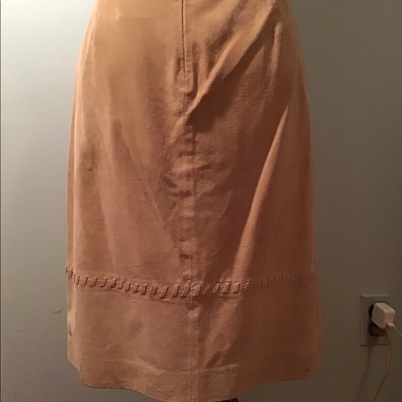 Vintage August Silk Logic skirt beige tan suede 4 - Picture 3 of 9
